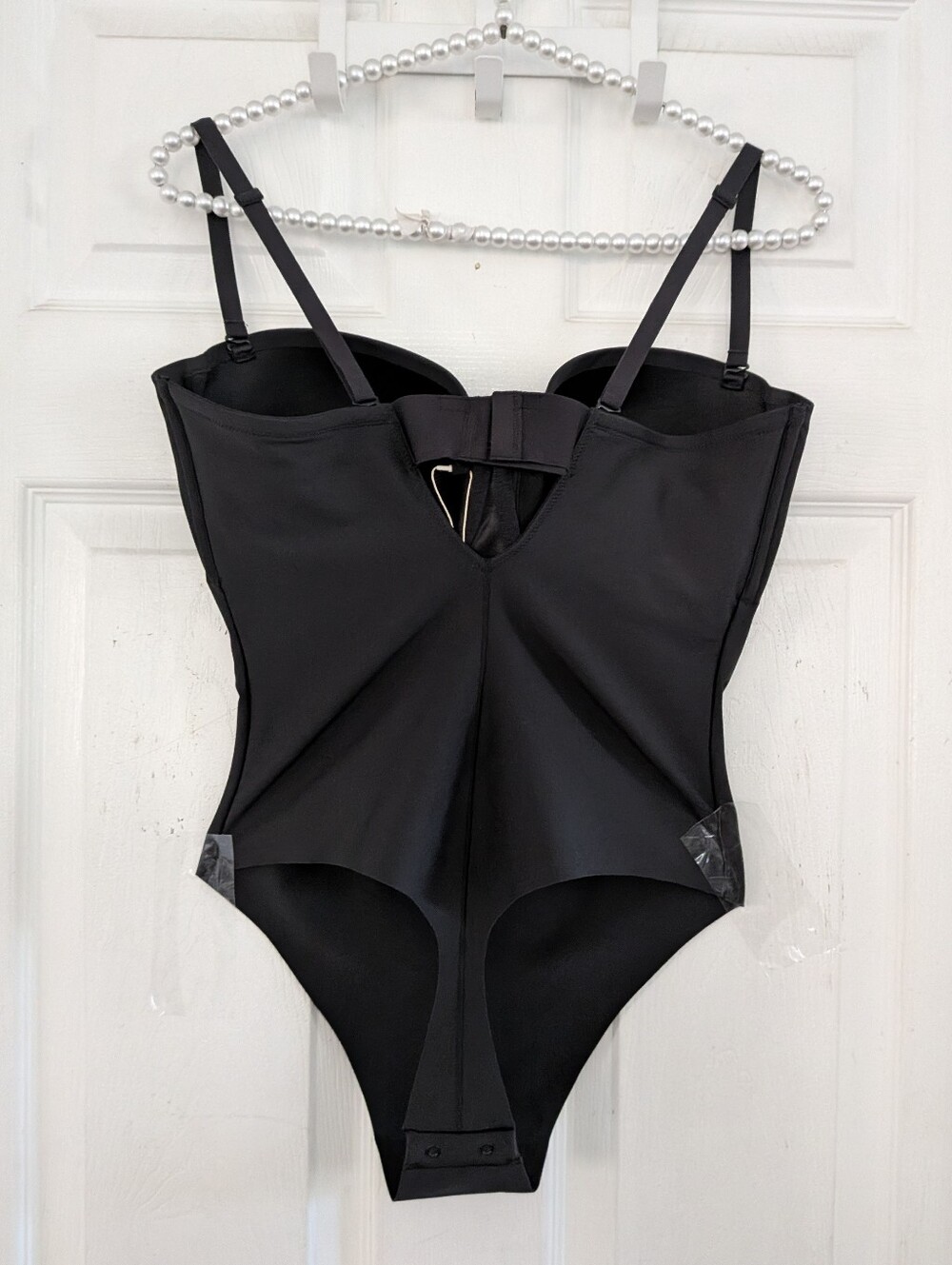 SKIMS BODY Underwire Thong Bodysuit - Picture 8 of 16